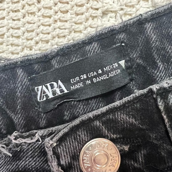 ZARA Jeans Womens Black High Rise Mom Fit Relaxed Fit Trendy Taper Denim Size 4 - Picture 7 of 7